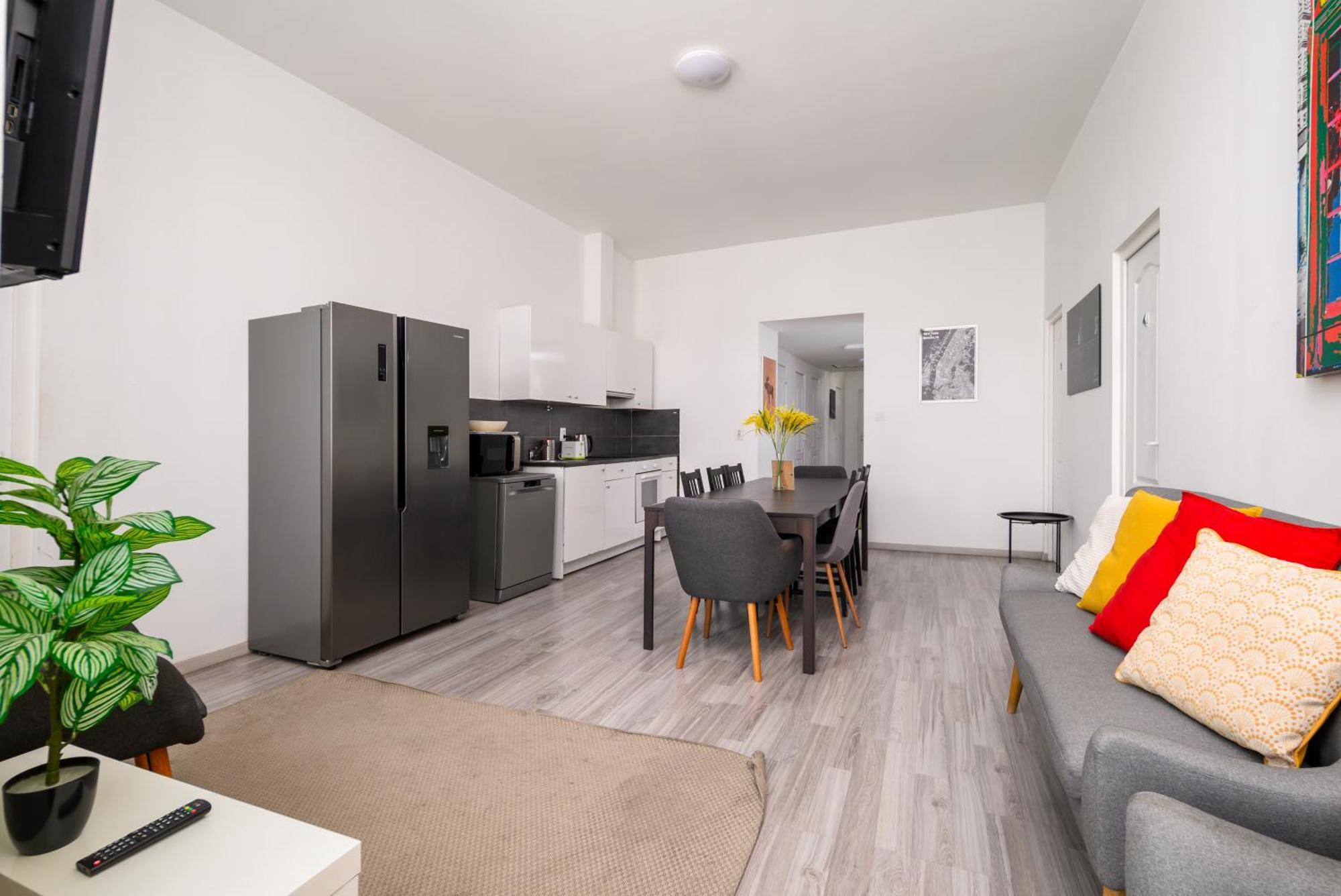 5 Bedrooms Keleti-Home บูดาเปสต์ ภายนอก รูปภาพ