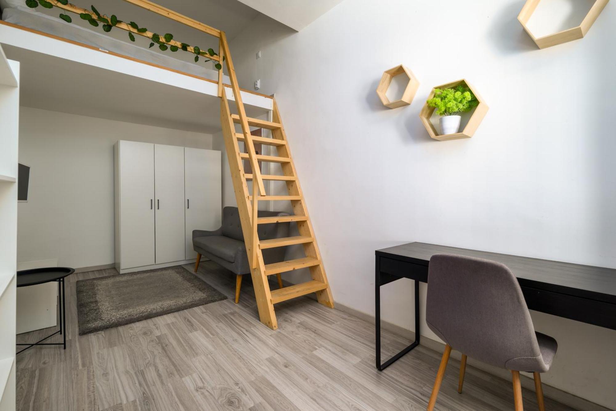 5 Bedrooms Keleti-Home บูดาเปสต์ ภายนอก รูปภาพ