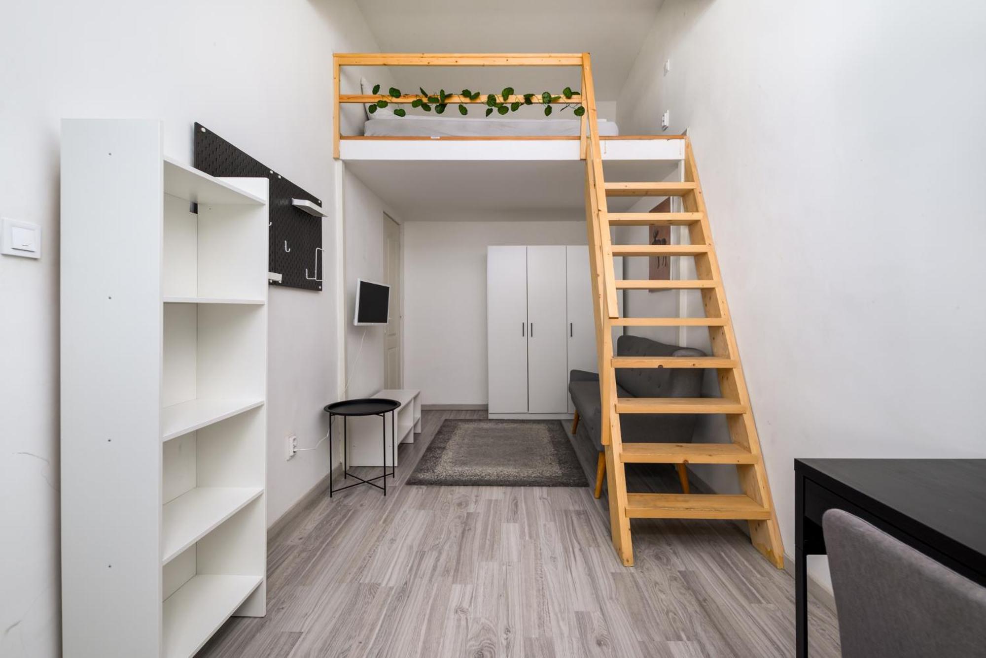 5 Bedrooms Keleti-Home บูดาเปสต์ ภายนอก รูปภาพ