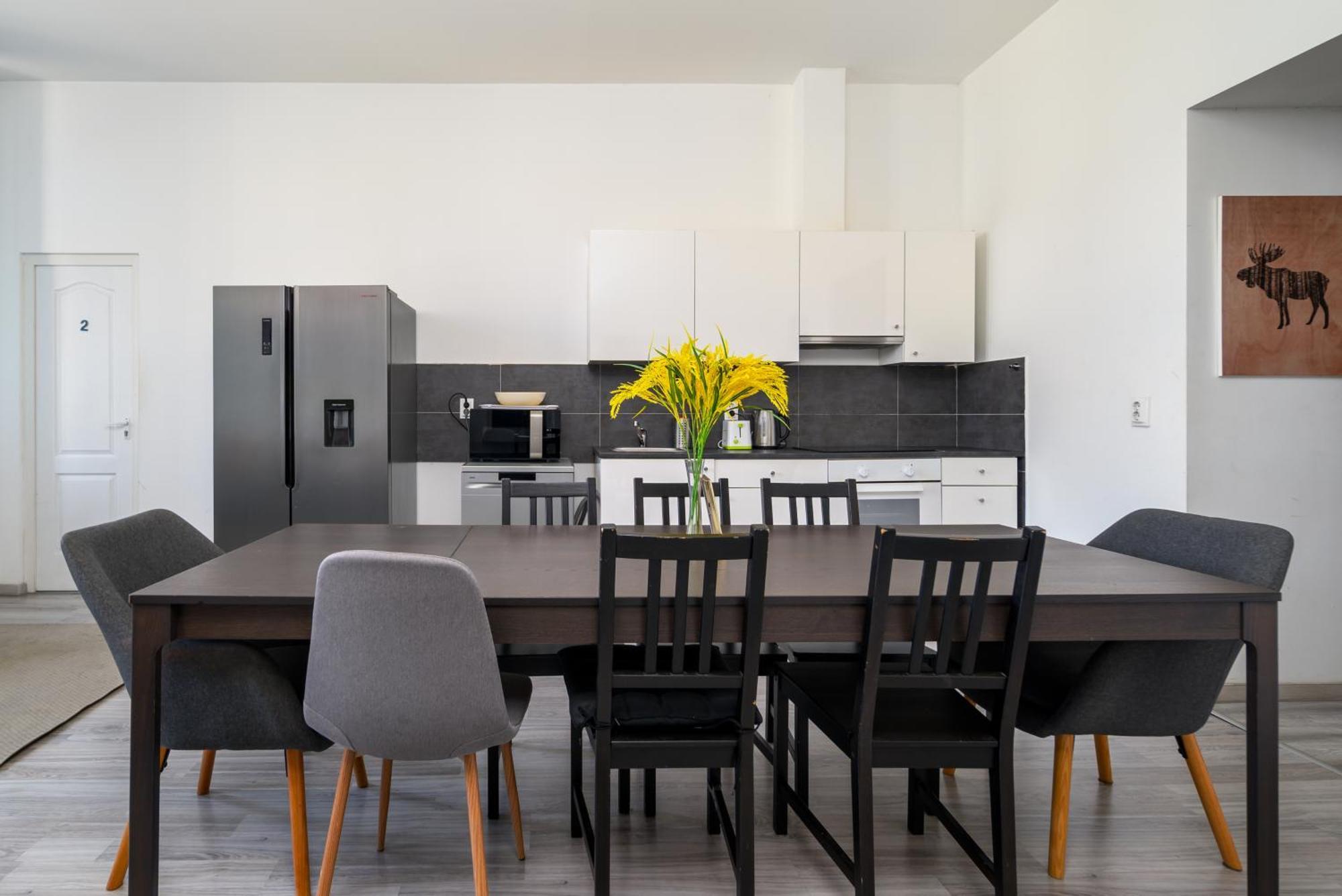 5 Bedrooms Keleti-Home บูดาเปสต์ ภายนอก รูปภาพ